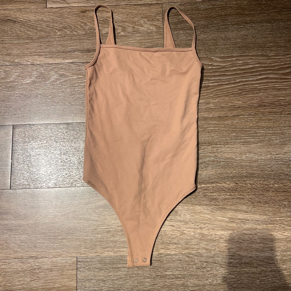 Abercrombie & Fitch Brown Bodysuit. Great condition